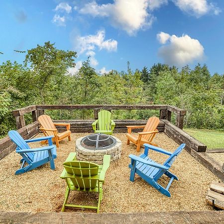 Sky High Lodge By Bk Stays. Large Cabin. Amazing Views. Game Room. Jacuzzi. Six Bedrooms. Sleeps 12 Blue Ridge Exterior photo