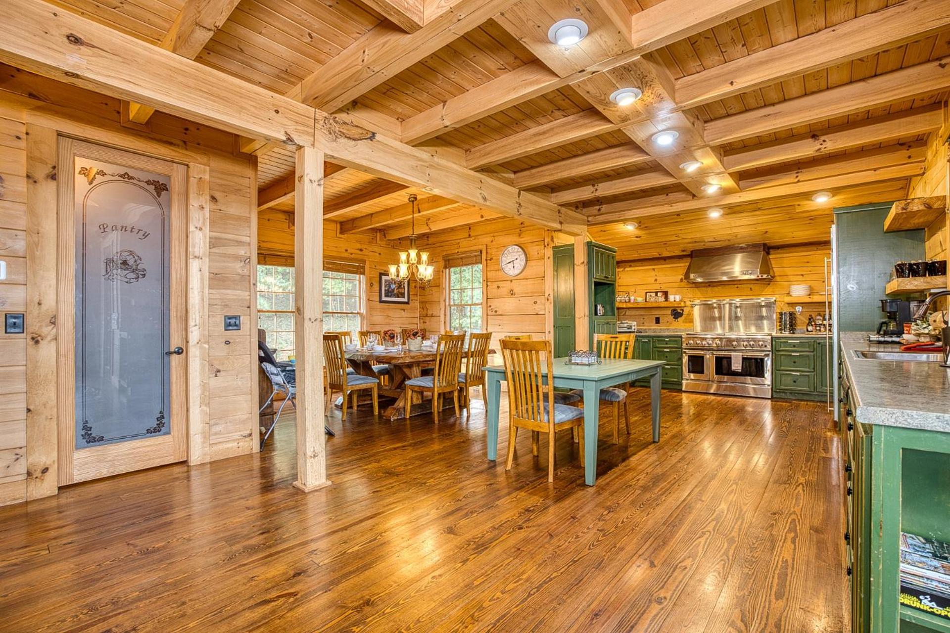 Sky High Lodge By Bk Stays. Large Cabin. Amazing Views. Game Room. Jacuzzi. Six Bedrooms. Sleeps 12 Blue Ridge Exterior photo