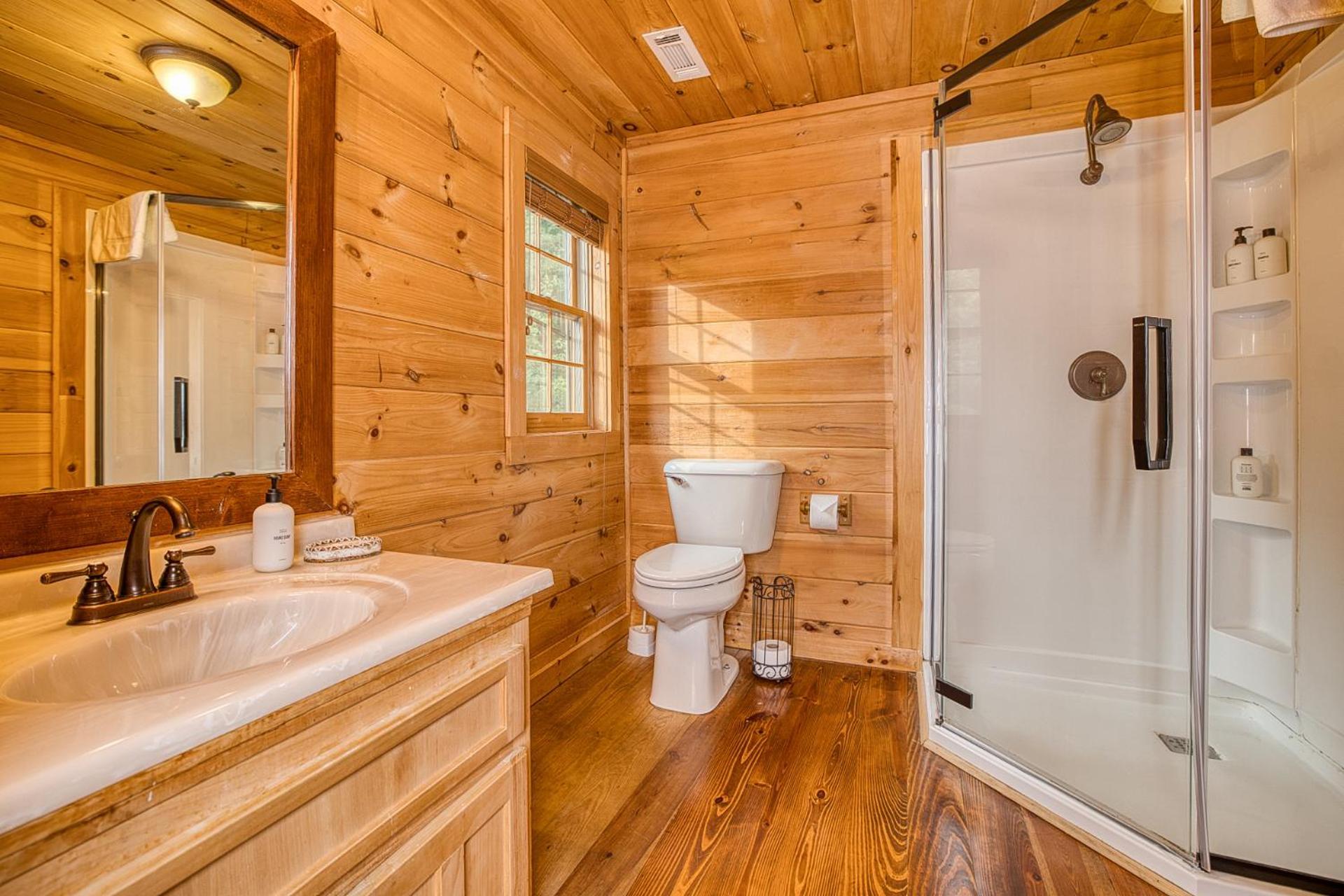 Sky High Lodge By Bk Stays. Large Cabin. Amazing Views. Game Room. Jacuzzi. Six Bedrooms. Sleeps 12 Blue Ridge Exterior photo